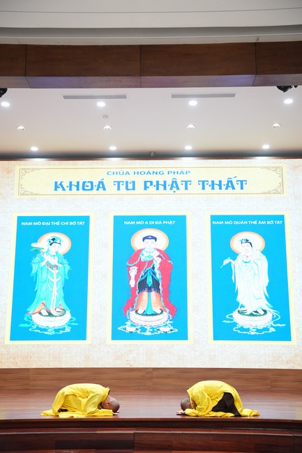 Opening the 104th Seven-Day Retreat