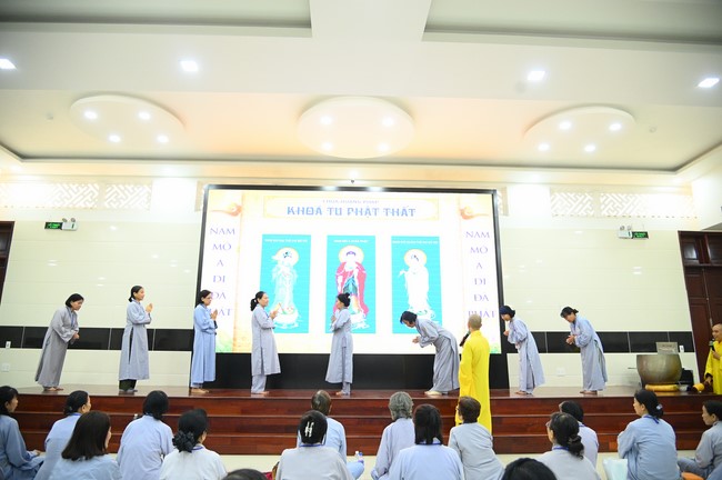 Opening the 104th Seven-Day Retreat