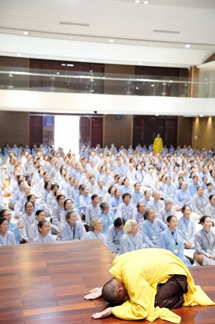 Opening the 104th Seven-Day Retreat