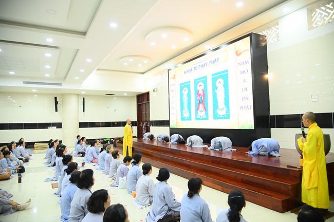 Opening the 104th Seven-Day Retreat