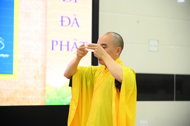 Opening the 104th Seven-Day Retreat