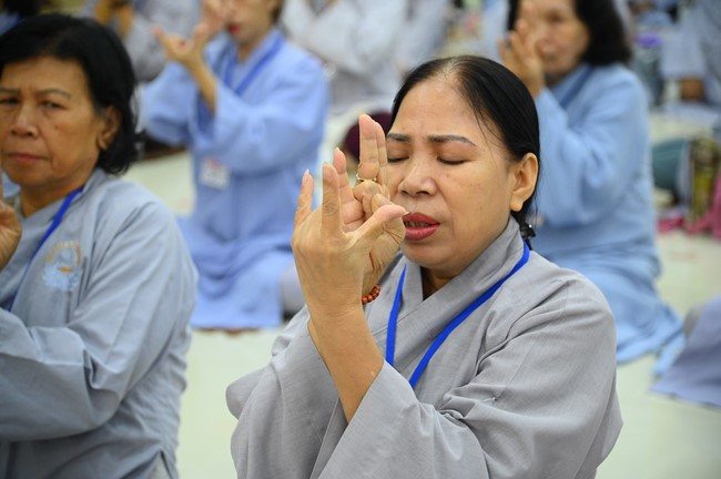 Opening the 104th Seven-Day Retreat