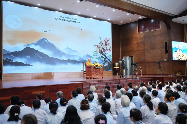 Pháp thoại “Ân tình bao la” – Thượng toạ Thích Chúc Tín – KTPT lần 104