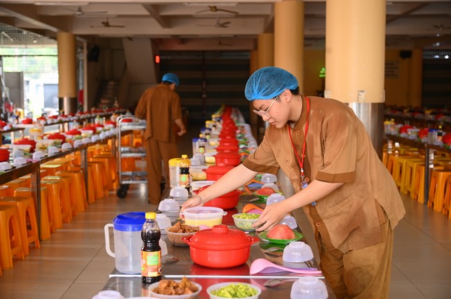 Pháp thoại “Ân tình bao la” – Thượng toạ Thích Chúc Tín – KTPT lần 104