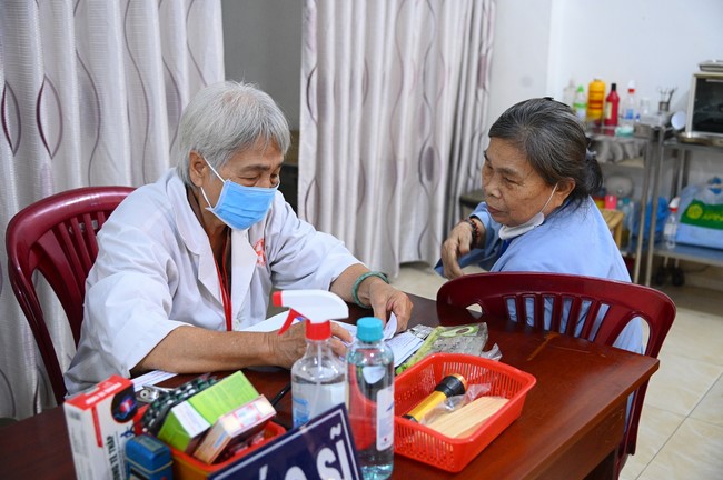 Pháp thoại “Ân tình bao la” – Thượng toạ Thích Chúc Tín – KTPT lần 104