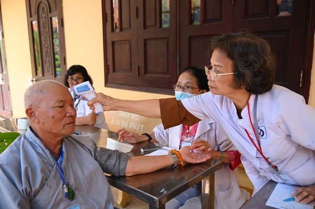 Pháp thoại “Ân tình bao la” – Thượng toạ Thích Chúc Tín – KTPT lần 104