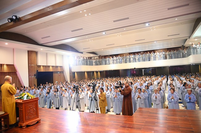 Pháp thoại “Ân tình bao la” – Thượng toạ Thích Chúc Tín – KTPT lần 104