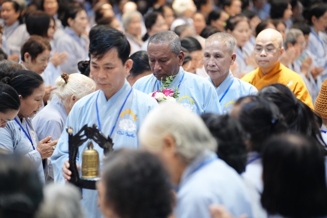 Pháp thoại “Ân tình bao la” – Thượng toạ Thích Chúc Tín – KTPT lần 104