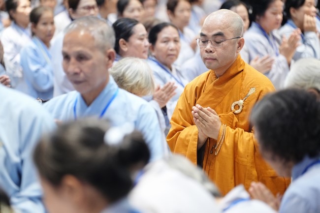 Pháp thoại “Ân tình bao la” – Thượng toạ Thích Chúc Tín – KTPT lần 104