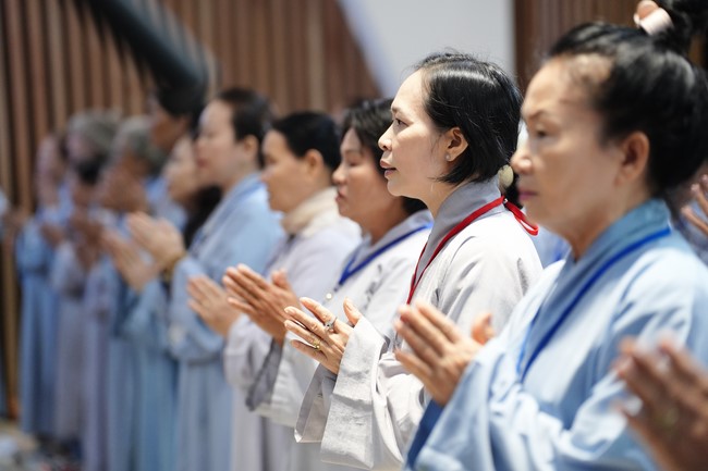 Pháp thoại “Ân tình bao la” – Thượng toạ Thích Chúc Tín – KTPT lần 104