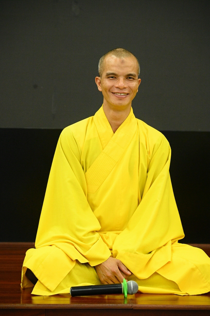 Pháp thoại “Lắng nghe và lặng nhìn” – Hoà thượng Thích Minh Thành – KTPT lần 104