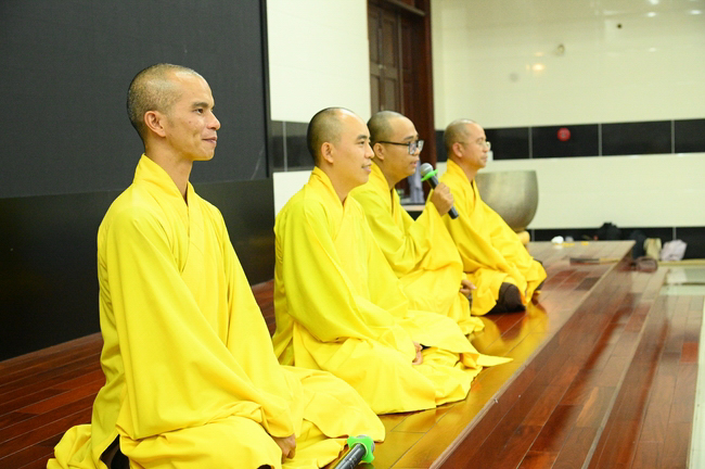 Pháp thoại “Lắng nghe và lặng nhìn” – Hoà thượng Thích Minh Thành – KTPT lần 104