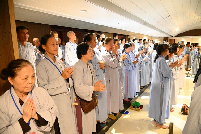 Pháp thoại “Lắng nghe và lặng nhìn” – Hoà thượng Thích Minh Thành – KTPT lần 104