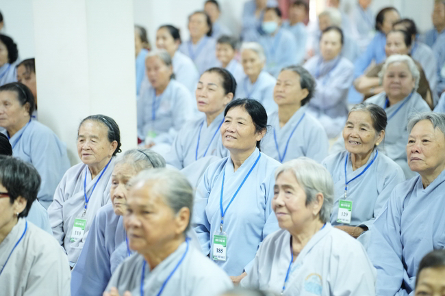 Pháp thoại “Lắng nghe và lặng nhìn” – Hoà thượng Thích Minh Thành – KTPT lần 104