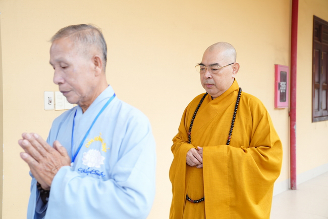 Pháp thoại “Lắng nghe và lặng nhìn” – Hoà thượng Thích Minh Thành – KTPT lần 104