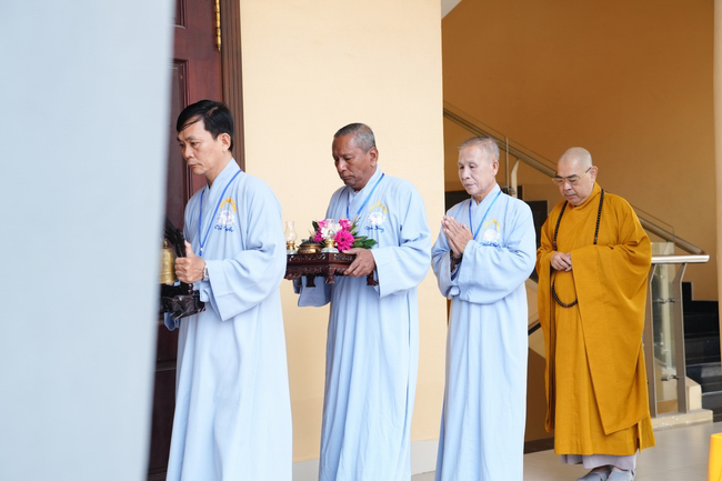 Pháp thoại “Lắng nghe và lặng nhìn” – Hoà thượng Thích Minh Thành – KTPT lần 104