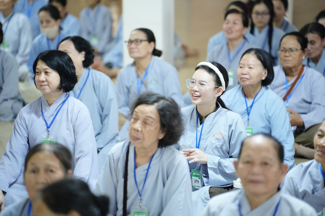 Pháp thoại “Lắng nghe và lặng nhìn” – Hoà thượng Thích Minh Thành – KTPT lần 104