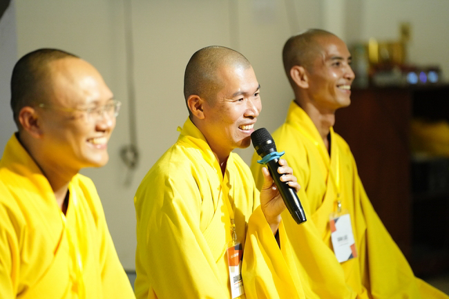 Pháp thoại “Lắng nghe và lặng nhìn” – Hoà thượng Thích Minh Thành – KTPT lần 104