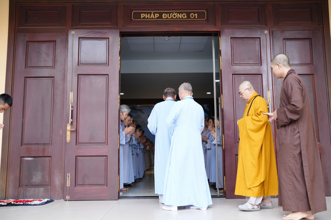 Pháp thoại “Lắng nghe và lặng nhìn” – Hoà thượng Thích Minh Thành – KTPT lần 104