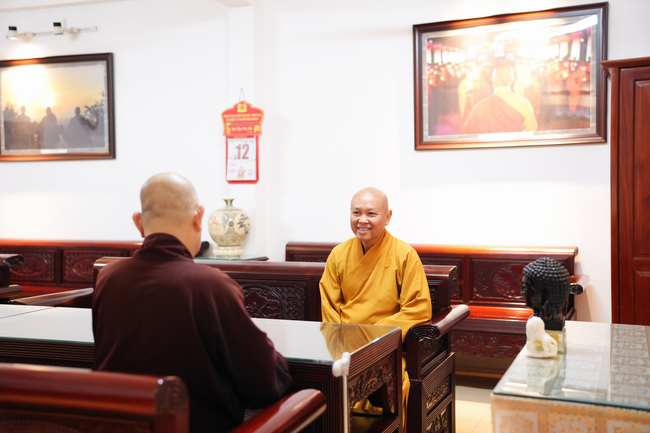 Pháp thoại “Lắng nghe và lặng nhìn” – Hoà thượng Thích Minh Thành – KTPT lần 104