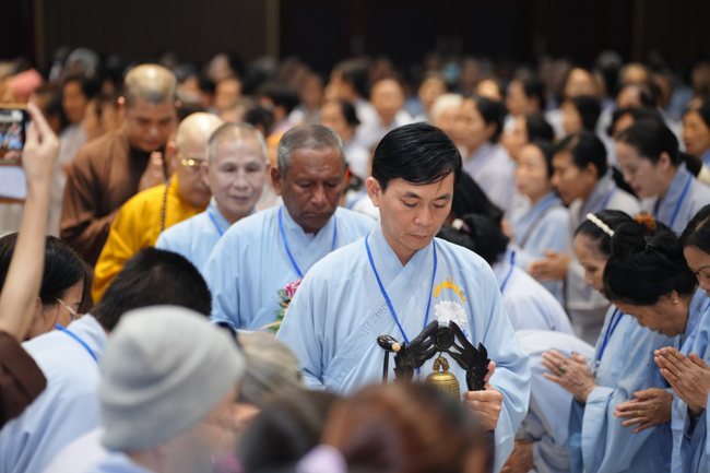 Pháp thoại “Lắng nghe và lặng nhìn” – Hoà thượng Thích Minh Thành – KTPT lần 104