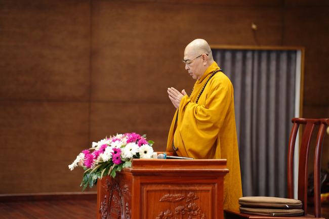 Pháp thoại “Lắng nghe và lặng nhìn” – Hoà thượng Thích Minh Thành – KTPT lần 104