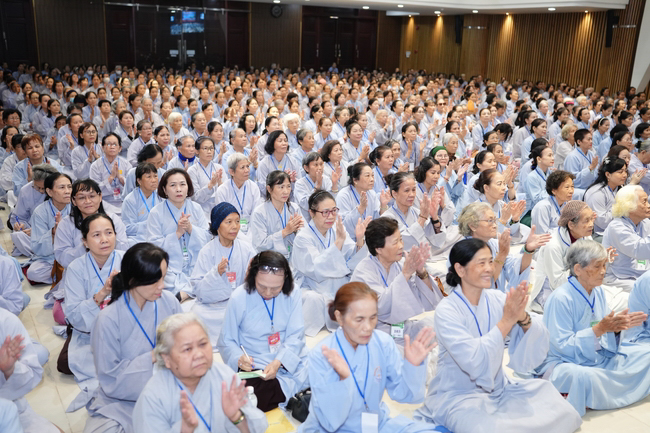 Pháp thoại “Lắng nghe và lặng nhìn” – Hoà thượng Thích Minh Thành – KTPT lần 104