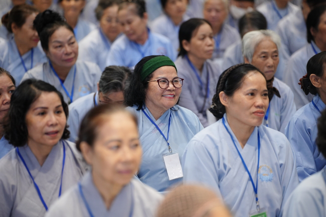 Pháp thoại “Lắng nghe và lặng nhìn” – Hoà thượng Thích Minh Thành – KTPT lần 104