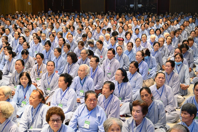 Pháp thoại “Lắng nghe và lặng nhìn” – Hoà thượng Thích Minh Thành – KTPT lần 104