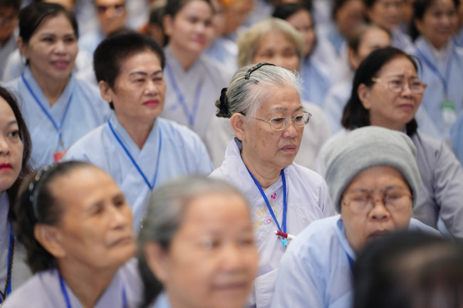 Pháp thoại “Lắng nghe và lặng nhìn” – Hoà thượng Thích Minh Thành – KTPT lần 104