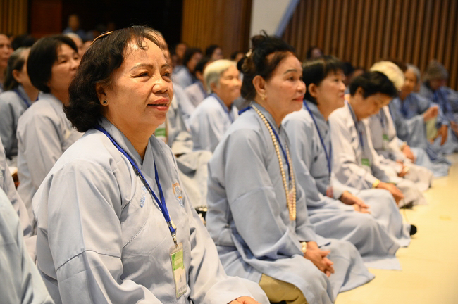 Pháp thoại “Lắng nghe và lặng nhìn” – Hoà thượng Thích Minh Thành – KTPT lần 104