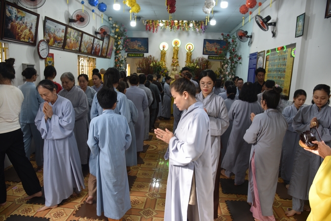 Đạo Tràng Minh Chất - Cần Thơ: Khóa tu một ngày