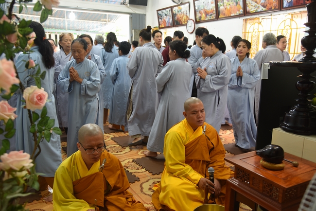 Đạo Tràng Minh Chất - Cần Thơ: Khóa tu một ngày