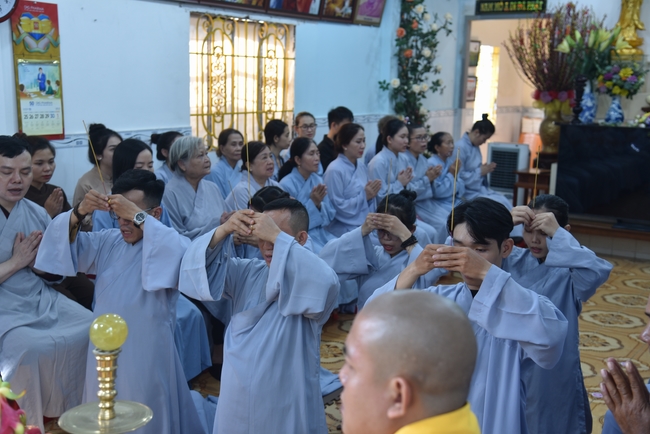 Đạo Tràng Minh Chất - Cần Thơ: Khóa tu một ngày