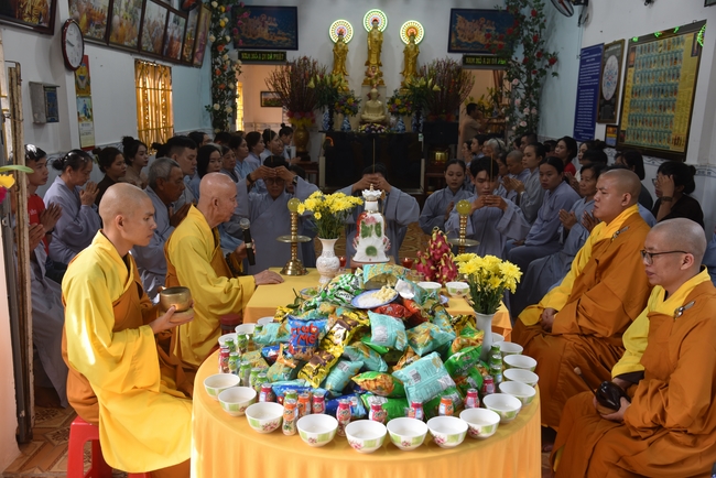 Đạo Tràng Minh Chất - Cần Thơ: Khóa tu một ngày
