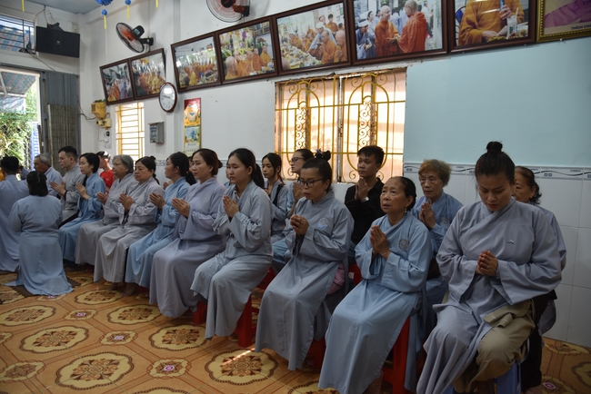 Đạo Tràng Minh Chất - Cần Thơ: Khóa tu một ngày