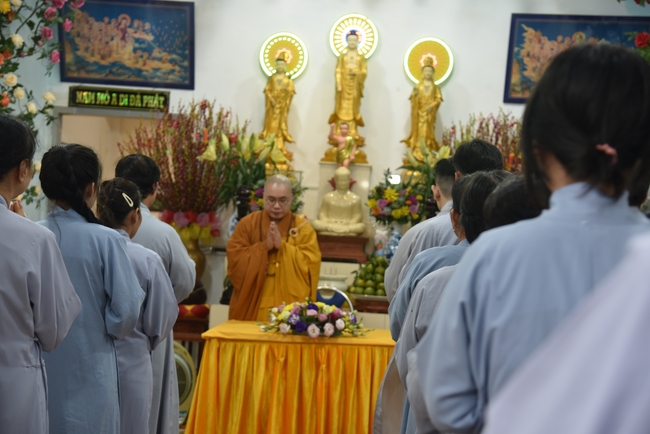 Đạo Tràng Minh Chất - Cần Thơ: Khóa tu một ngày