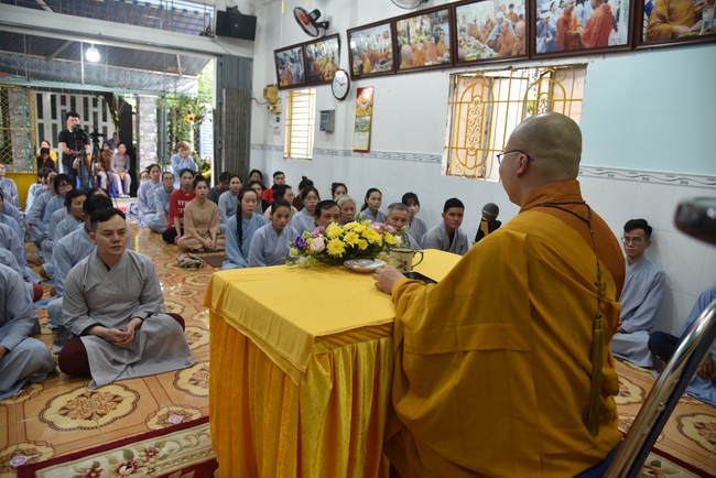 Đạo Tràng Minh Chất - Cần Thơ: Khóa tu một ngày
