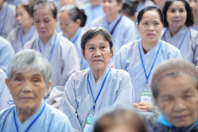 Pháp thoại “Thực tập Bồ-tát hạnh” – Thượng toạ Thích Viên Trí – KTPT lần 104