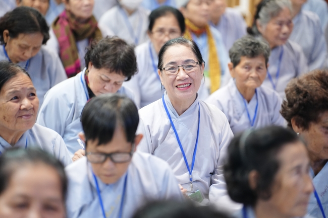 Pháp thoại “Thực tập Bồ-tát hạnh” – Thượng toạ Thích Viên Trí – KTPT lần 104