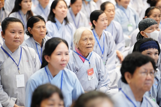 Pháp thoại “Thực tập Bồ-tát hạnh” – Thượng toạ Thích Viên Trí – KTPT lần 104