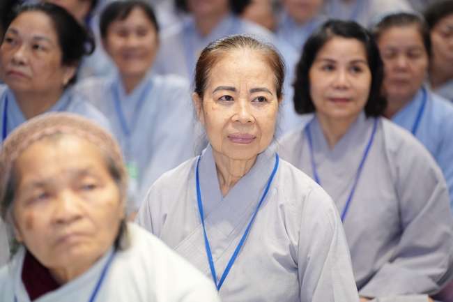 Pháp thoại “Thực tập Bồ-tát hạnh” – Thượng toạ Thích Viên Trí – KTPT lần 104