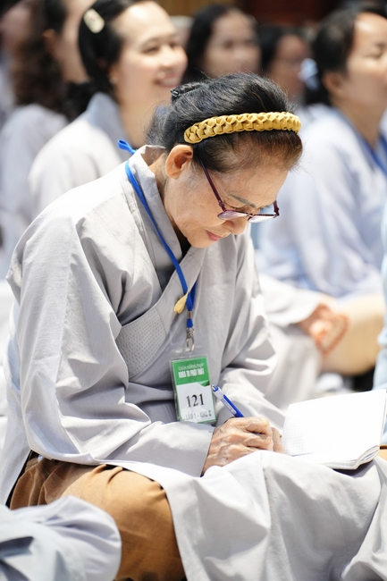 Pháp thoại “Thực tập Bồ-tát hạnh” – Thượng toạ Thích Viên Trí – KTPT lần 104