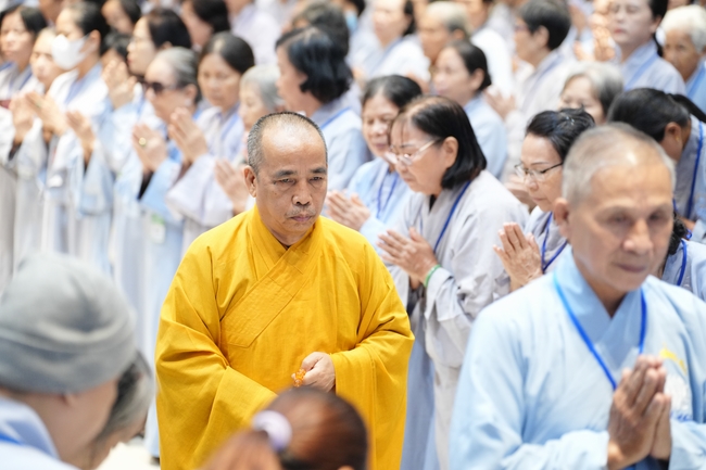 Pháp thoại “Thực tập Bồ-tát hạnh” – Thượng toạ Thích Viên Trí – KTPT lần 104