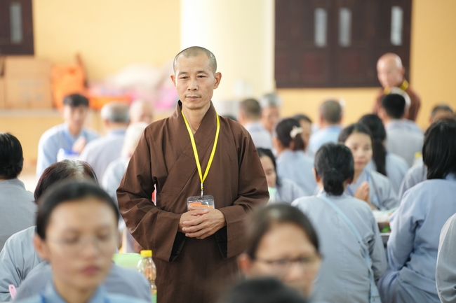 Pháp thoại “Thực tập Bồ-tát hạnh” – Thượng toạ Thích Viên Trí – KTPT lần 104