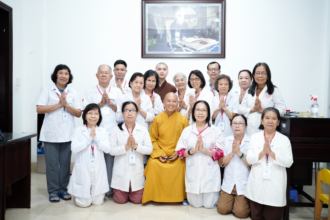 Pháp thoại “Thực tập Bồ-tát hạnh” – Thượng toạ Thích Viên Trí – KTPT lần 104