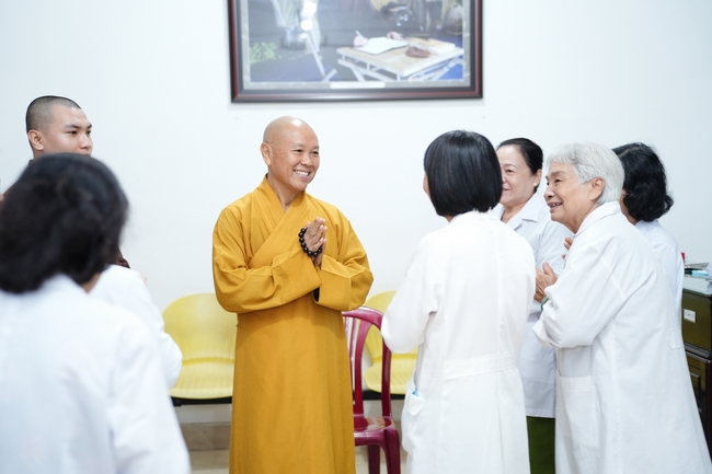 Pháp thoại “Thực tập Bồ-tát hạnh” – Thượng toạ Thích Viên Trí – KTPT lần 104