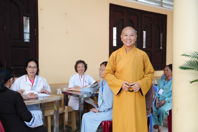 Pháp thoại “Thực tập Bồ-tát hạnh” – Thượng toạ Thích Viên Trí – KTPT lần 104