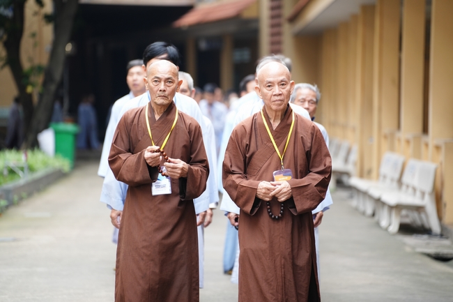 Pháp thoại “Thực tập Bồ-tát hạnh” – Thượng toạ Thích Viên Trí – KTPT lần 104