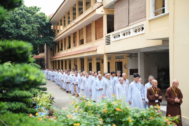 Pháp thoại “Thực tập Bồ-tát hạnh” – Thượng toạ Thích Viên Trí – KTPT lần 104